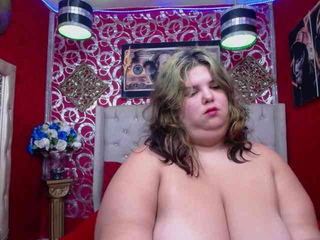 LISABROWNS webcam