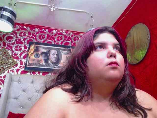 LISABROWNS webcam
