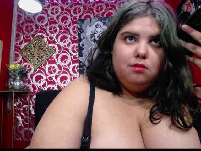 LISABROWNS webcam