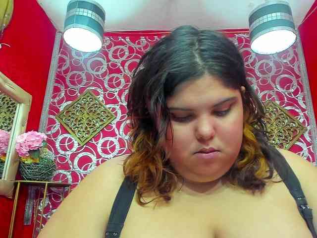 LISABROWNS webcam