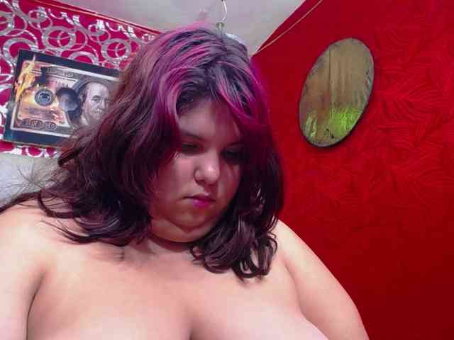 LISABROWNS webcam