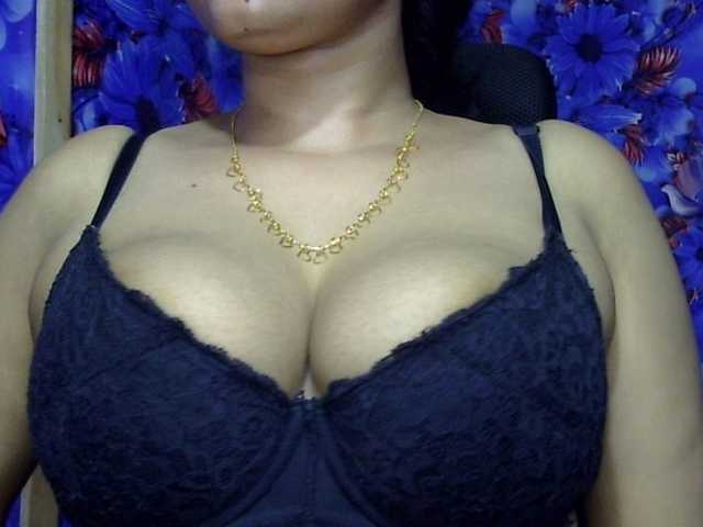 lima11 live cam on BongaCams
