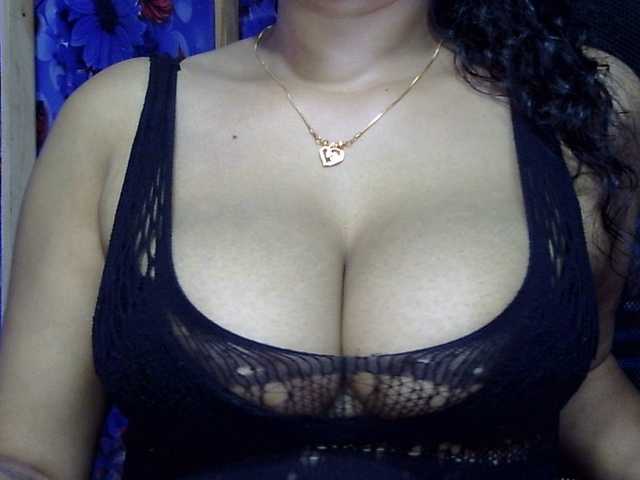 lima11 live cam on BongaCams