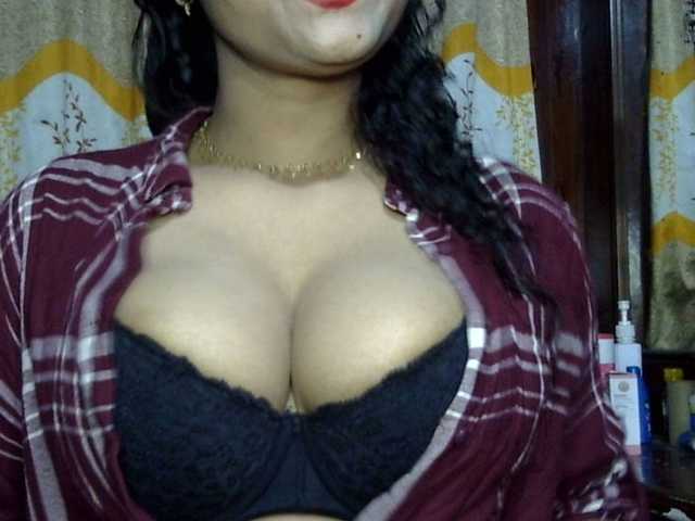 lima11 live cam on BongaCams