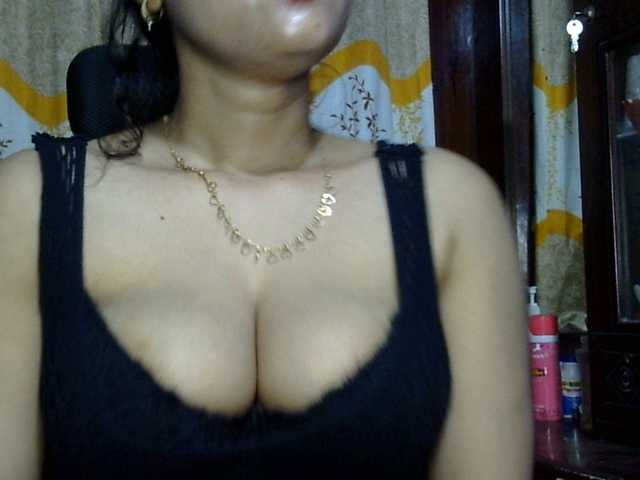 lima11 live cam on BongaCams