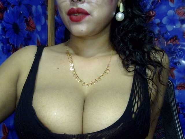 lima11 live cam on BongaCams