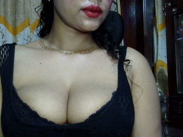 lima11 live cam on BongaCams