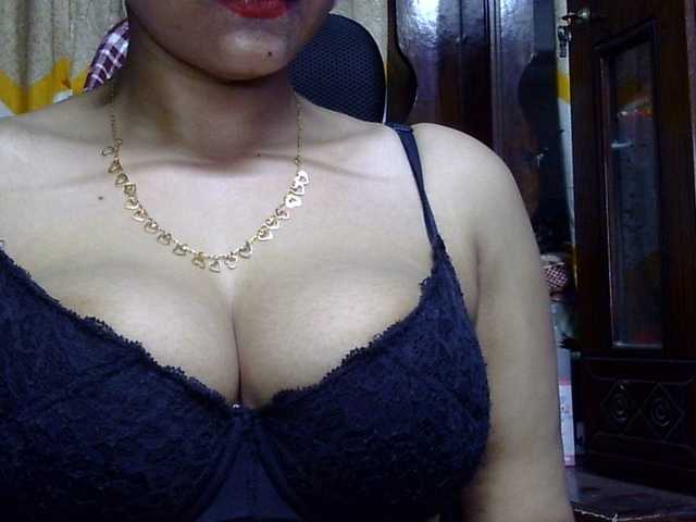 lima11 live cam on BongaCams