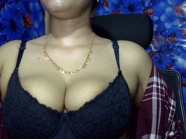 lima11 live cam on BongaCams