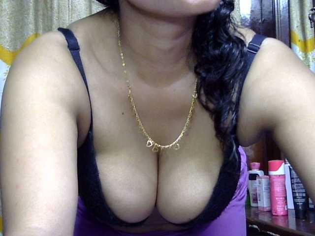 lima11 live cam on BongaCams