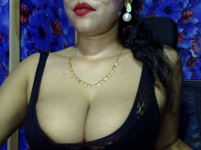 lima11 live cam on BongaCams