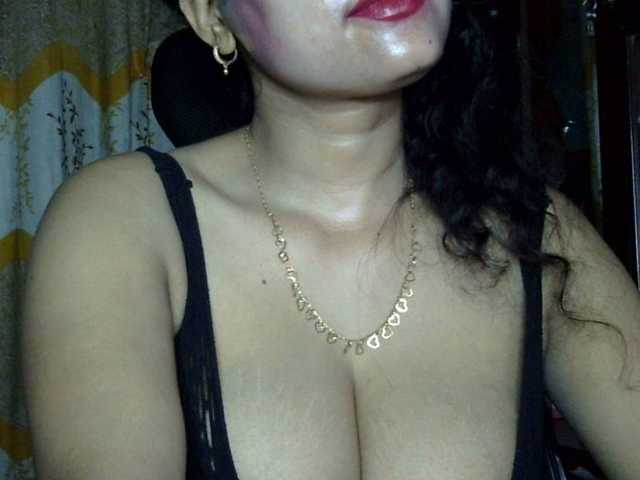 lima11 live cam on BongaCams