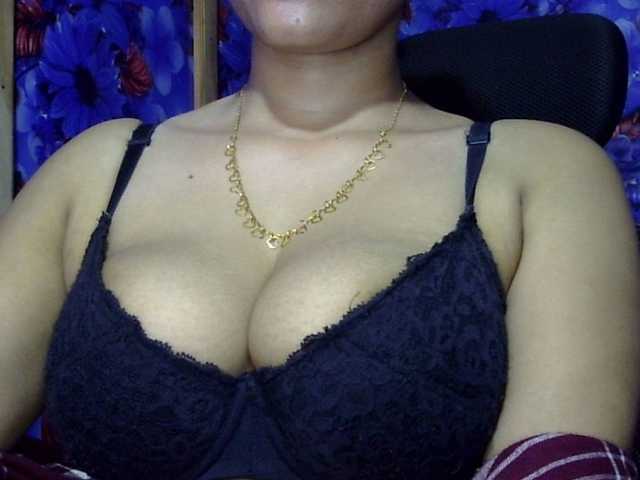 lima11 live cam on BongaCams