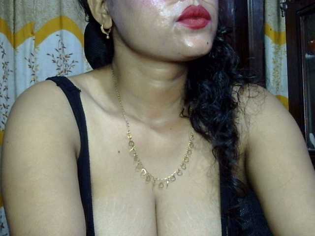 lima11 live cam on BongaCams