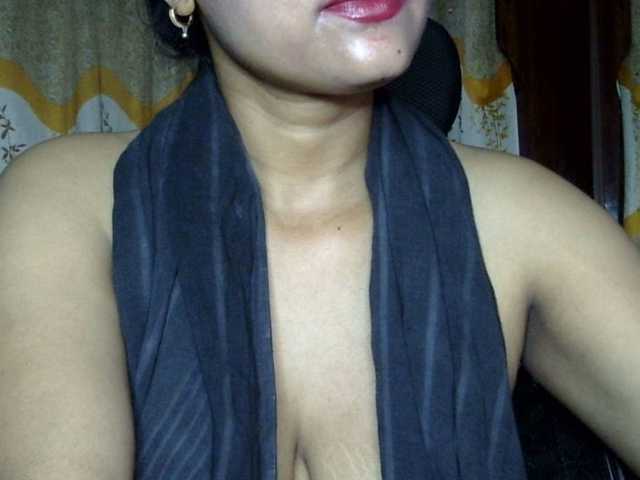 lima11 live cam on BongaCams