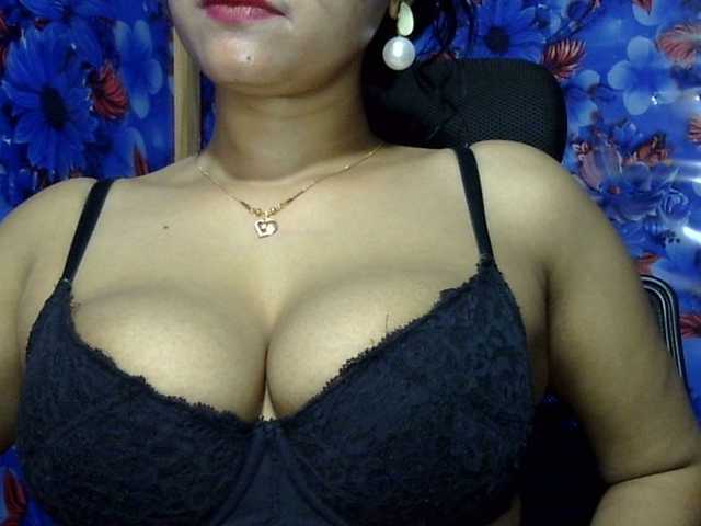 lima11 live cam on BongaCams