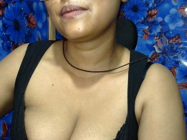 lima11 live cam on BongaCams
