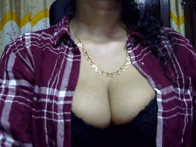 lima11 live cam on BongaCams