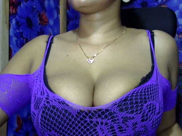 lima11 live cam on BongaCams