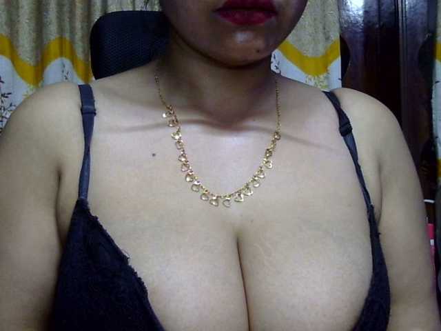 lima11 live cam on BongaCams
