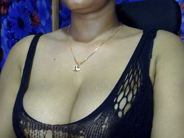 lima11 live cam on BongaCams