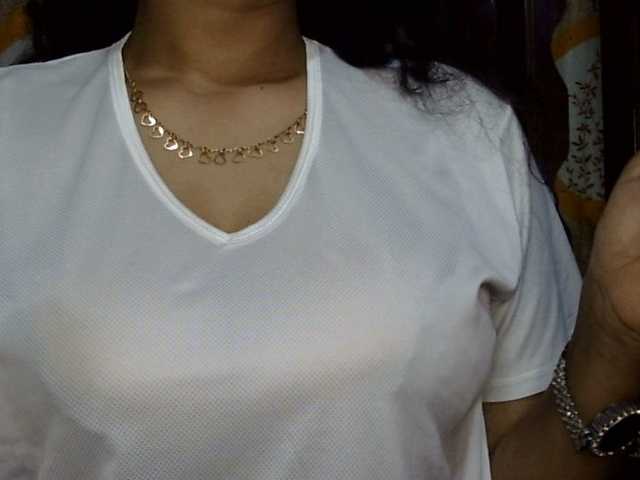 lima11 live cam on BongaCams
