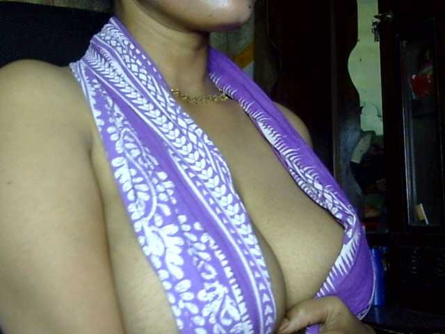 lima11 live cam on BongaCams