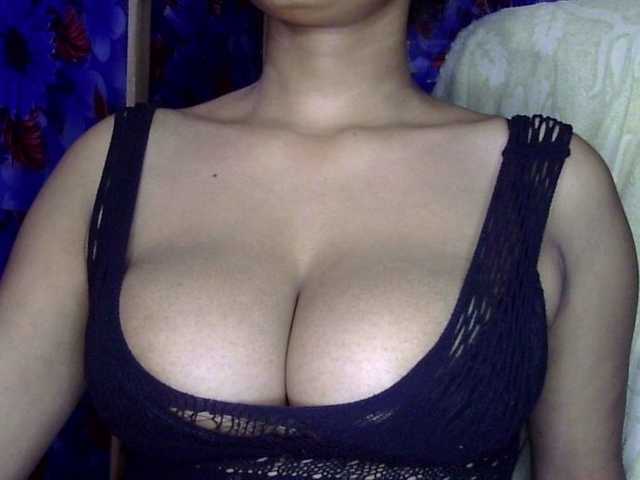 lima11's BongaCams show and profile