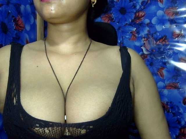 lima11 live cam on BongaCams