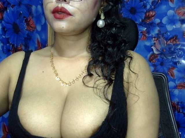 lima11 live cam on BongaCams