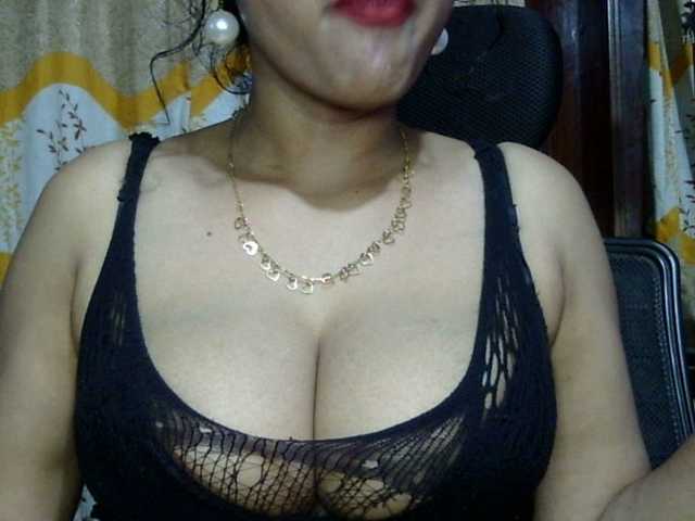 Nusrat-Mimi live cam preview
