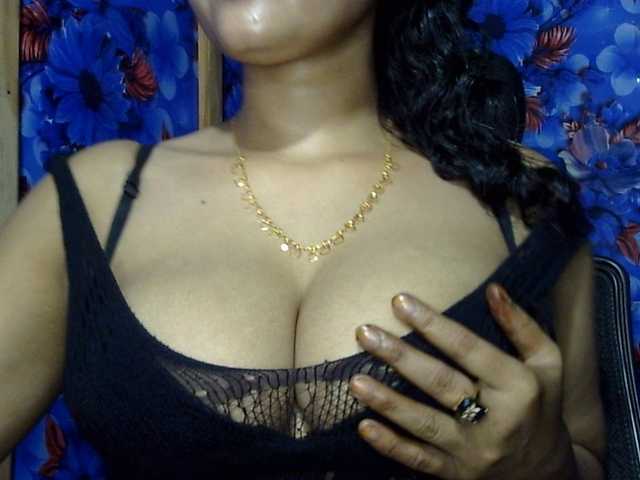 lima11 live cam on BongaCams