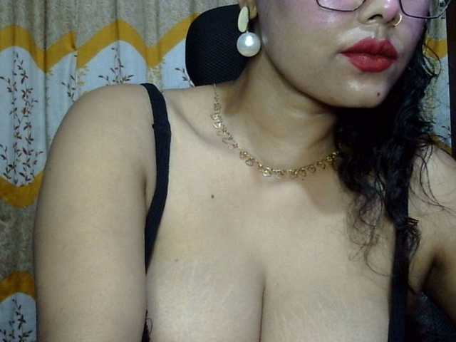 lima11 live cam on BongaCams