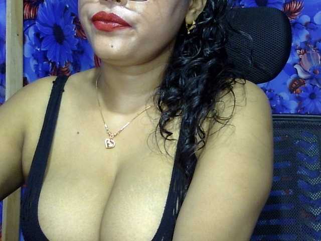 lima11 live cam on BongaCams