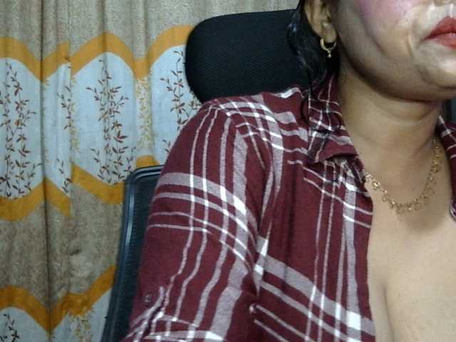 lima11 live cam on BongaCams