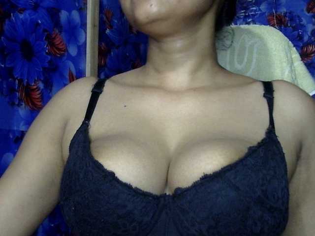 lima11's BongaCams show and profile