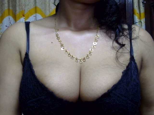 lima11 live cam on BongaCams