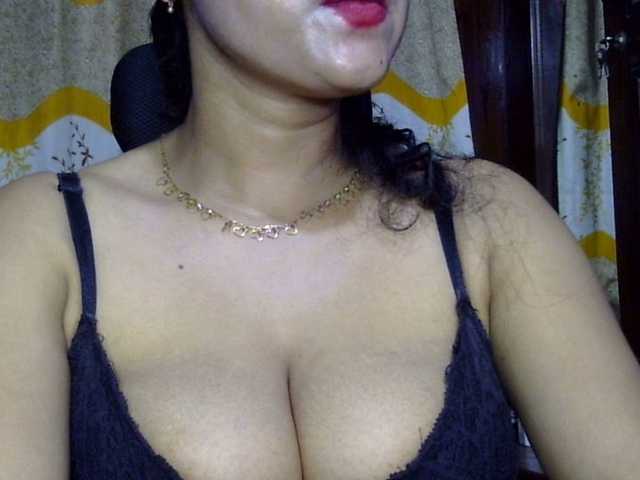 lima11 live cam on BongaCams