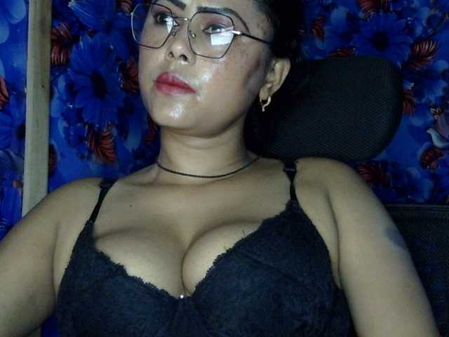 lima11 live cam on BongaCams