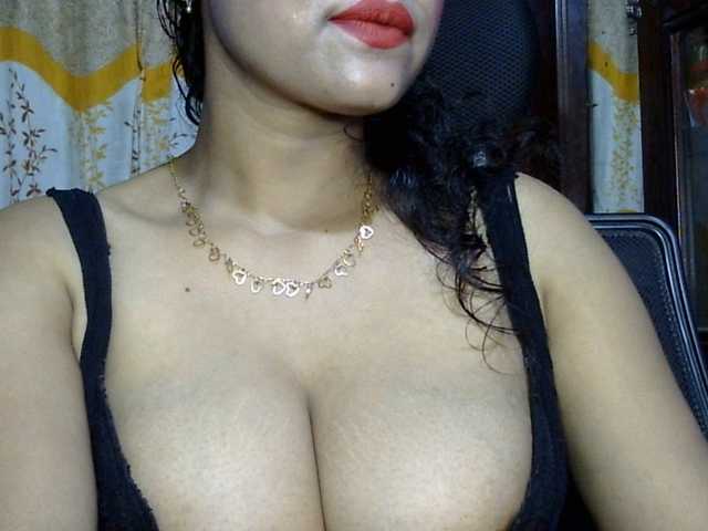 lima11 live cam on BongaCams
