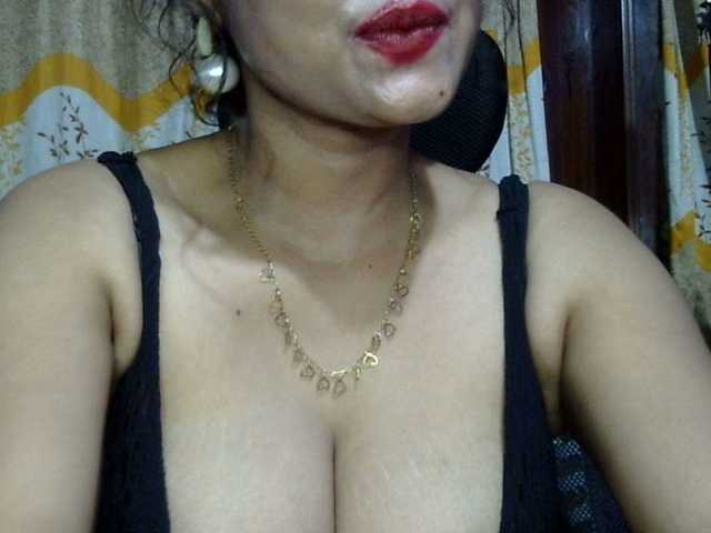 lima11 live cam on BongaCams