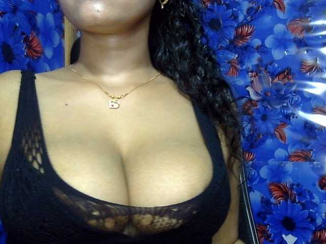 lima11 live cam on BongaCams