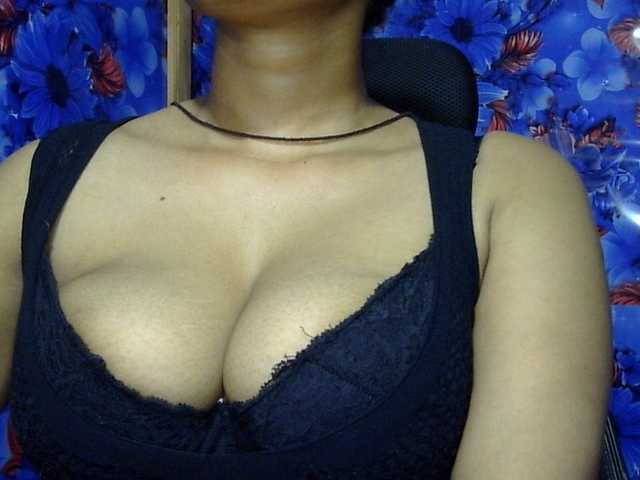 lima11 live cam on BongaCams