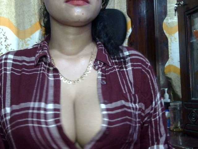 lima11 live cam on BongaCams