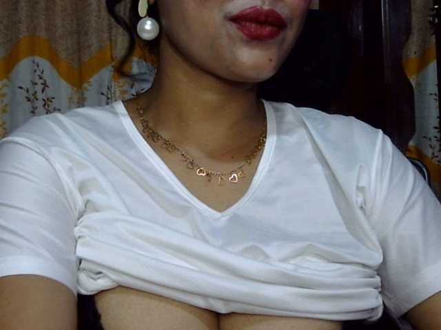 lima11 live cam on BongaCams
