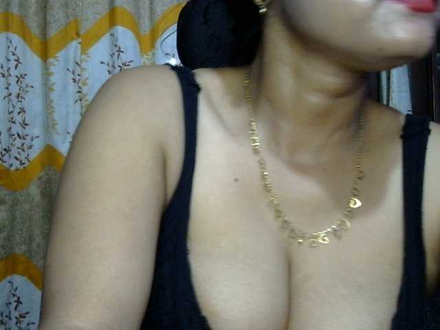 Nusrat-Mimi live cam preview
