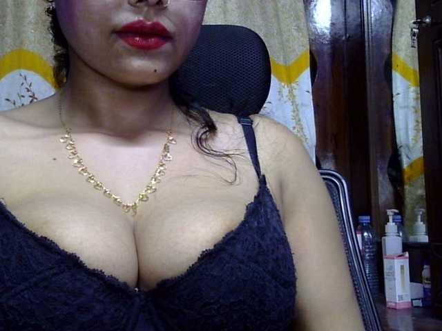 lima11 live cam on BongaCams