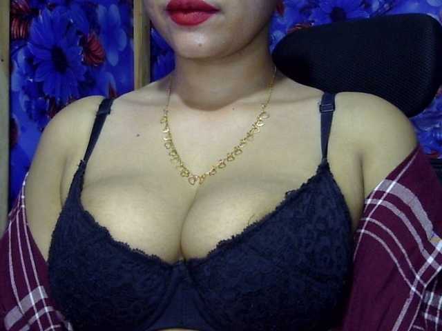 lima11 live cam on BongaCams