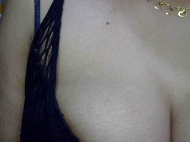 lima11 live cam on BongaCams