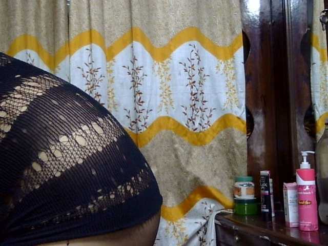 lima11 live cam on BongaCams